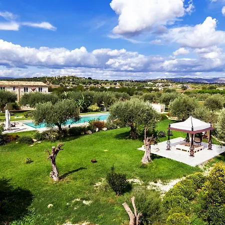 Zahir Hotel Noto
