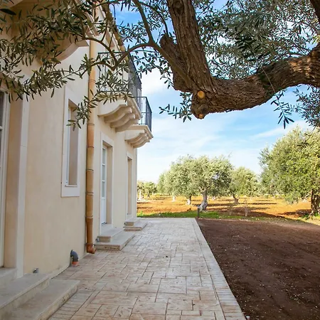 Zahir Hotel