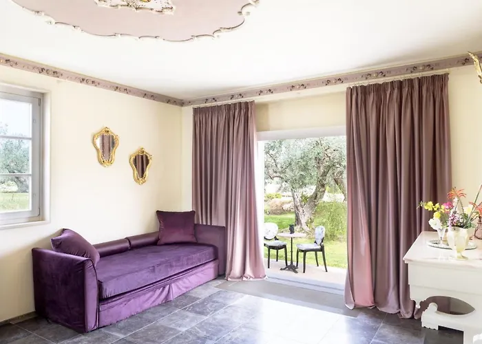 Zahir Boutique 3*